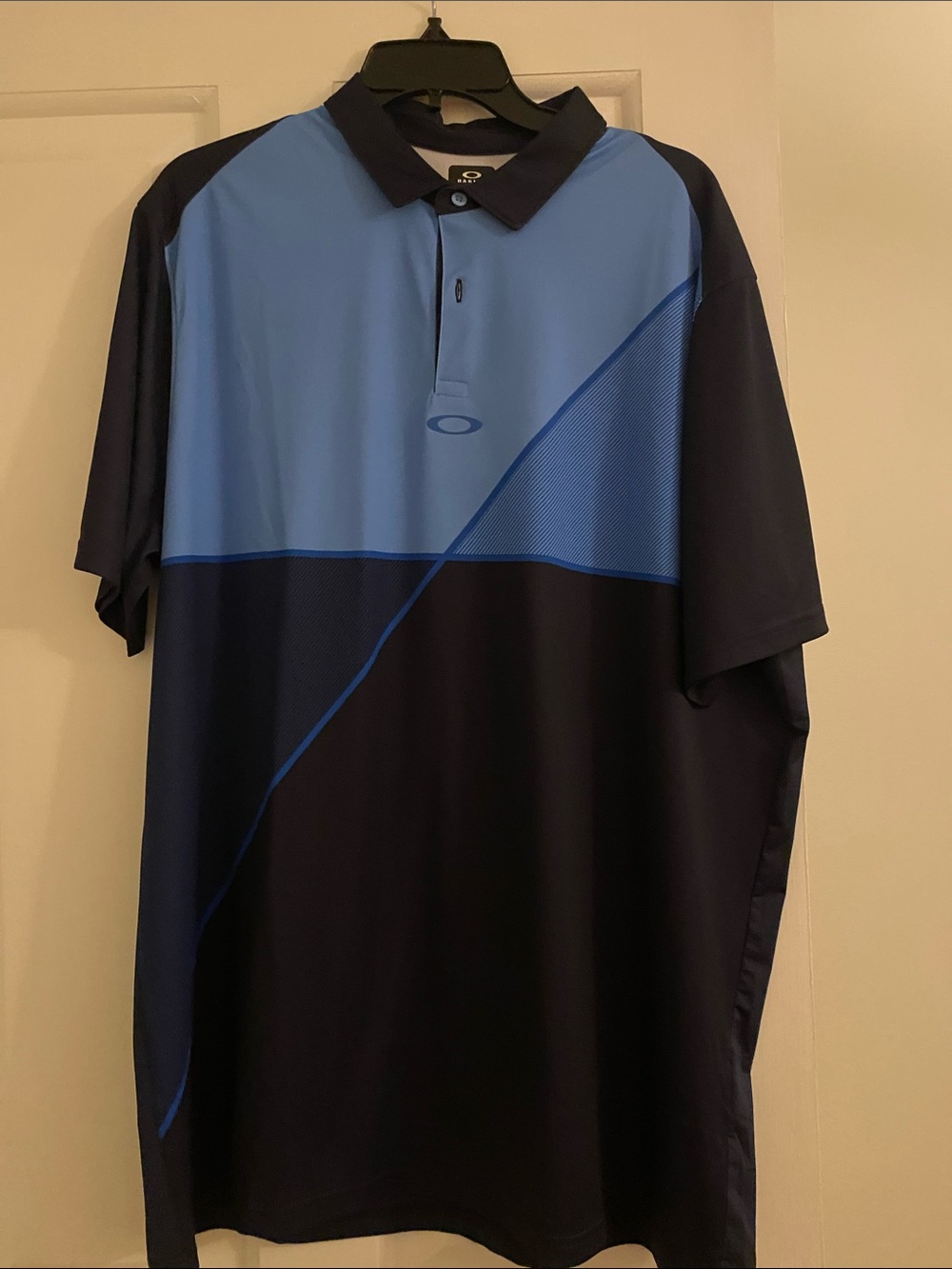 Oakley Men’s Navy and Light Blue Colorblock Performance Polo